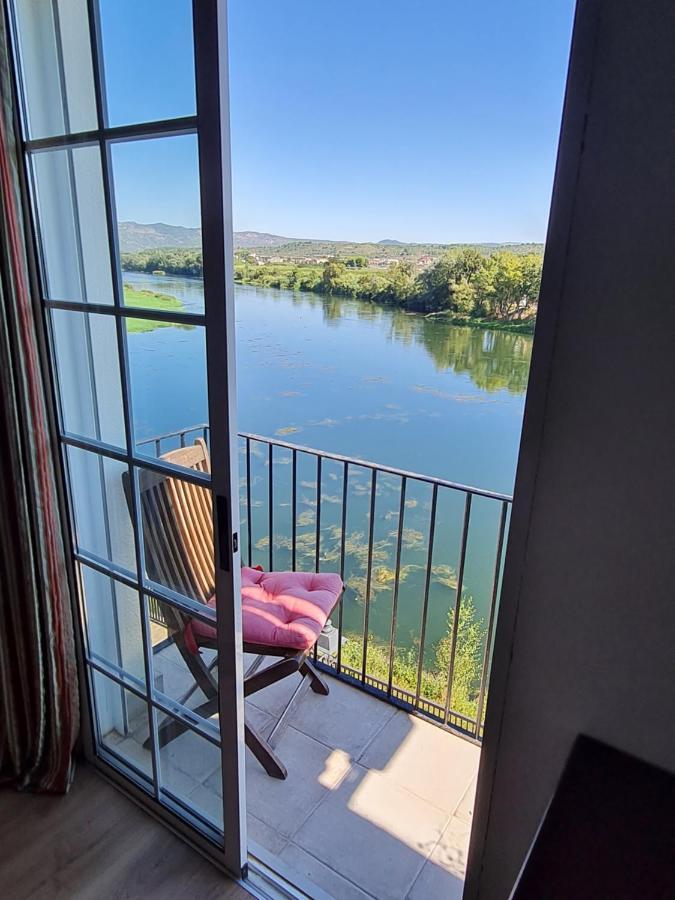 River Ebro Apartments โมราเดเบร ภายนอก รูปภาพ